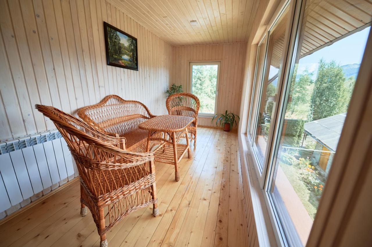 Gazdіvska Hata Guest House Yaremche Exterior foto